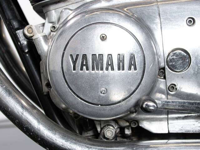 Yamaha TX 500