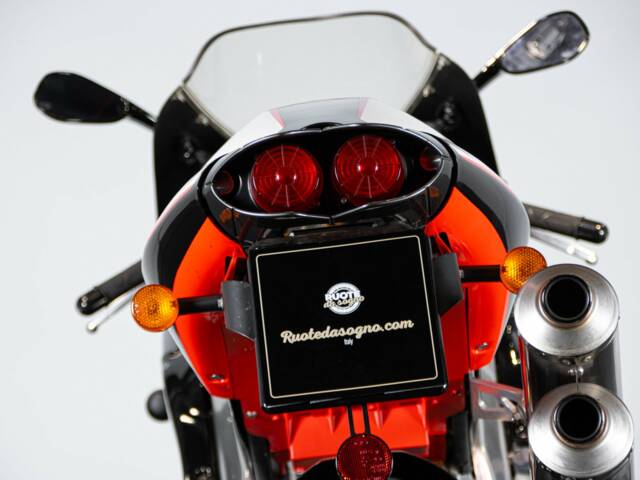 Aprilia RSV 1000 V60