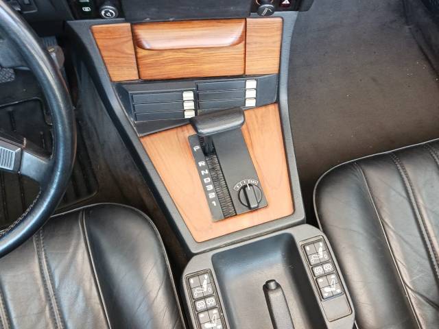 BMW 745i