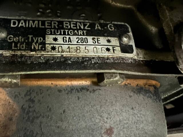 Mercedes-Benz 280 SL