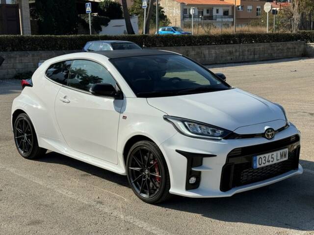 Image 1/7 of Toyota GR Yaris (2021)