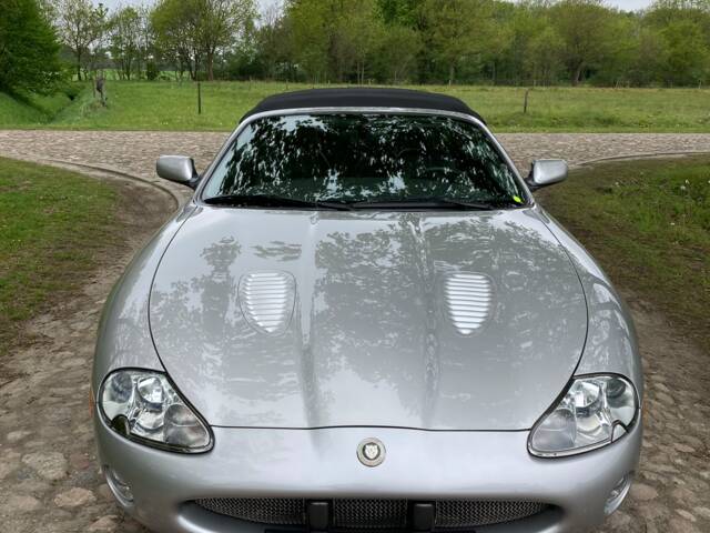 Jaguar XKR