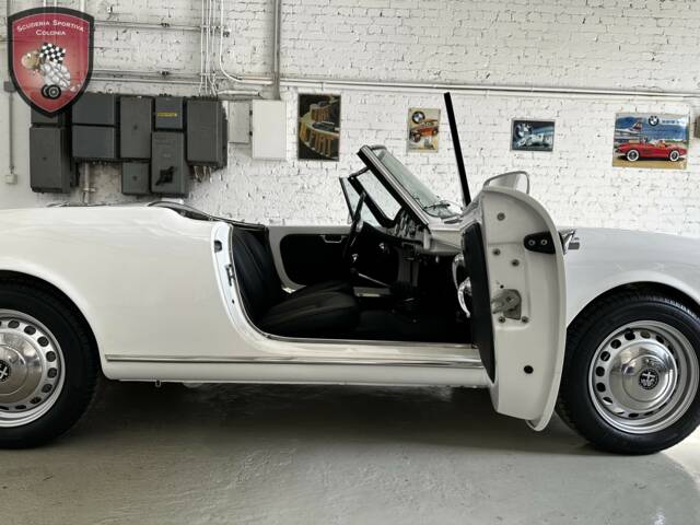 Alfa Romeo Giulia 1600 Spider Veloce