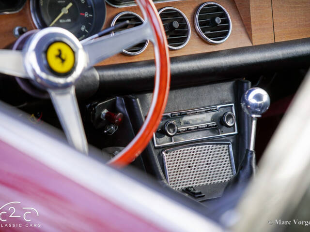 Ferrari 330 GT 2+2