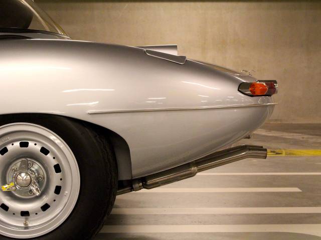 Jaguar E-Type 3.8