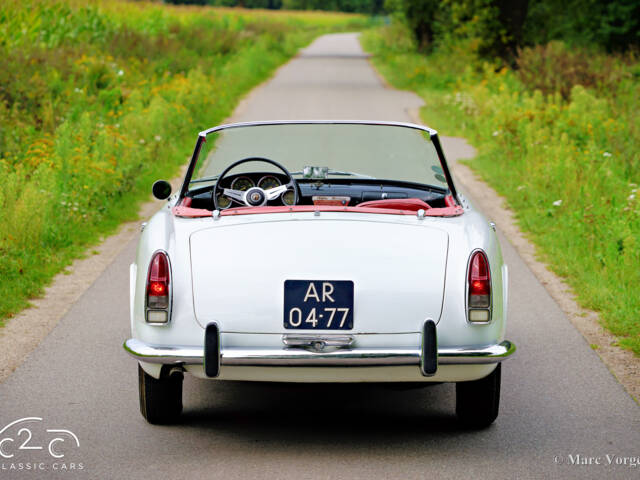 Alfa Romeo 2000 Spider