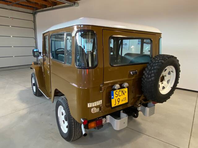Toyota Land Cruiser BJ 42