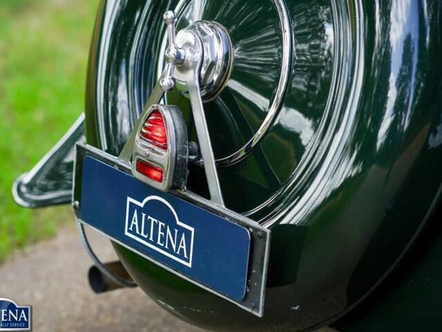 Bentley 3 1/2 Liter Park Ward DHC