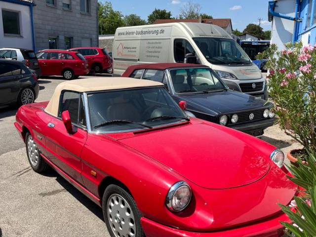 Bild 1/10 von Alfa Romeo 2.0 Spider (1992)