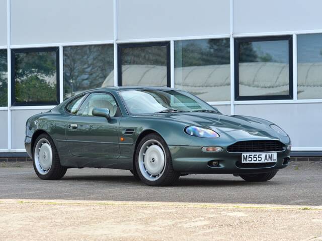 Image 1/18 of Aston Martin DB 7 (1995)