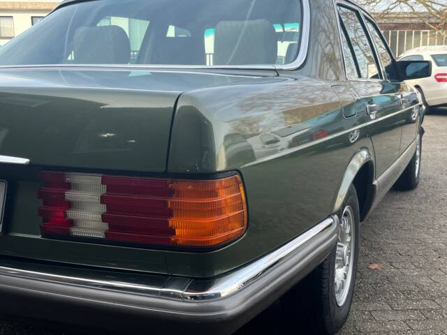 Mercedes-Benz 280 SE
