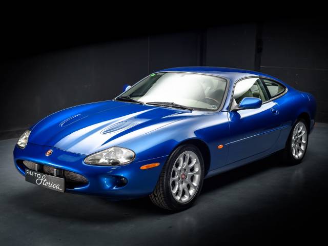 Image 1/13 de Jaguar XKR (1998)