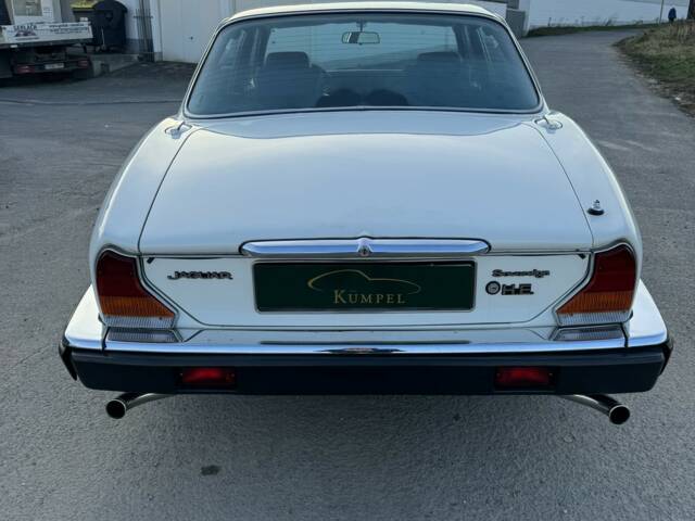Jaguar Sovereign H.E. V12