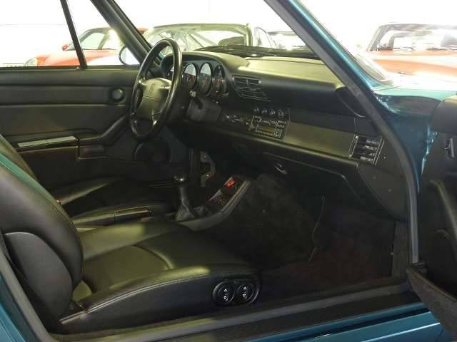 Porsche 911 Carrera
