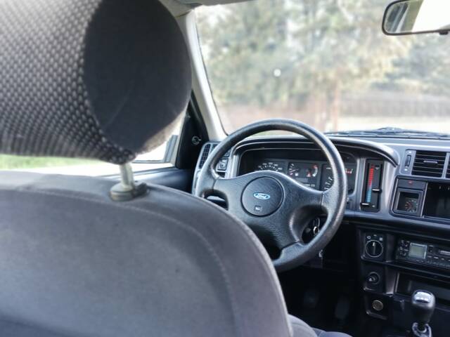 Ford Sierra 2.0
