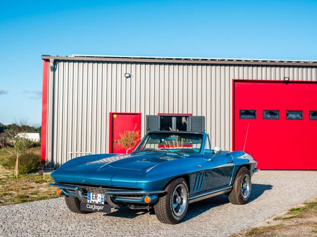Image 1/49 of Chevrolet Corvette Sting Ray Convertible (1965)