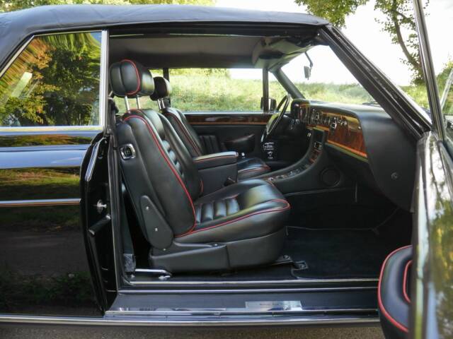 Rolls-Royce Corniche IV