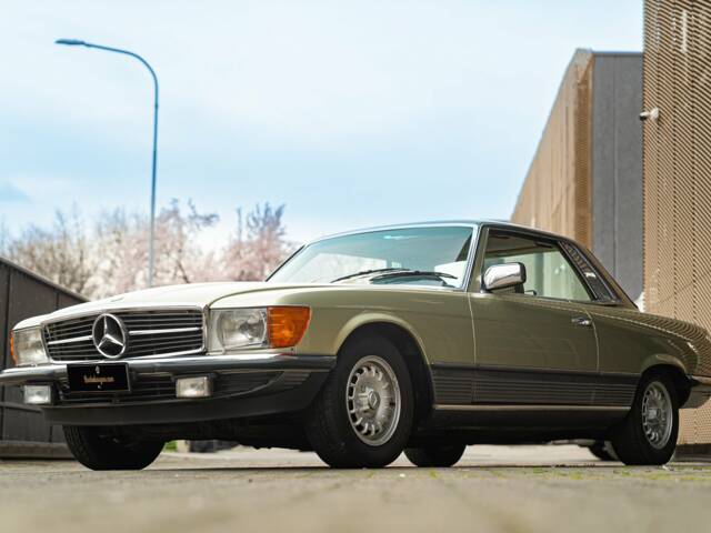 Afbeelding 1/50 van Mercedes-Benz 500 SEC (1984)