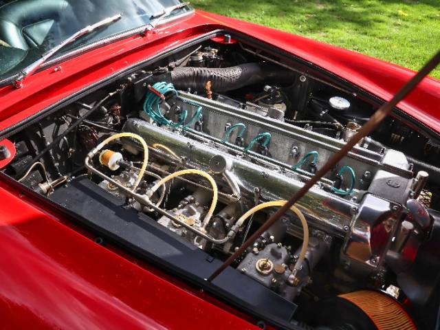 Aston Martin DB 6 Vantage