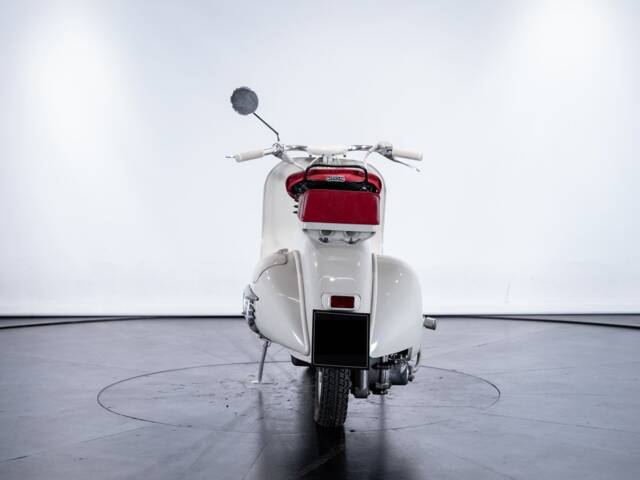 Piaggio Vespa 125