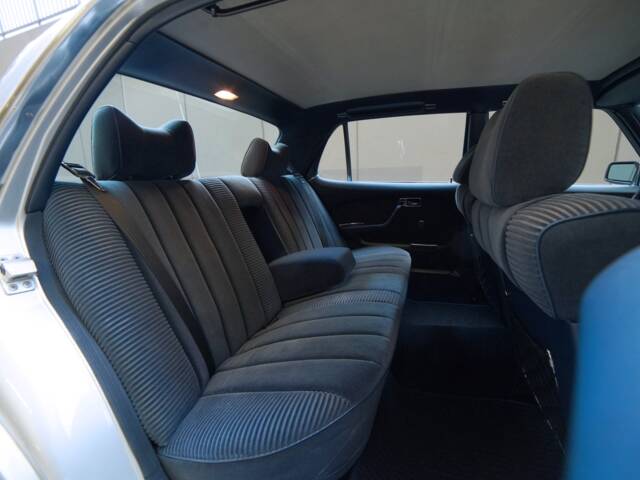 Mercedes-Benz 450 SEL 6,9