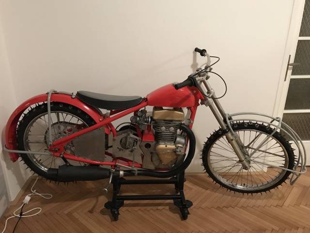 Bild 1/9 von Jawa DUMMY (1975)