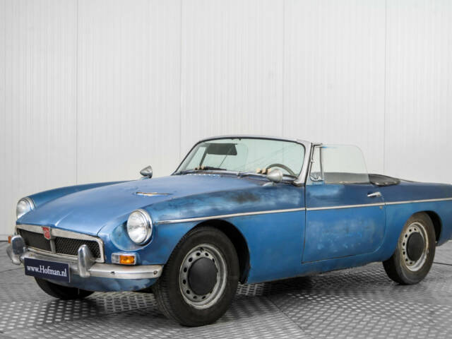 Image 1/50 of MG MGB (1963)