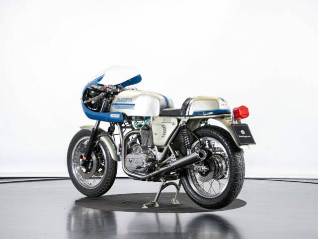 Ducati 900 SS