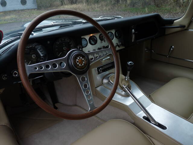 Jaguar E-Type 3.8 Flat Floor