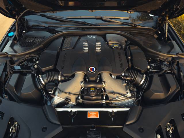 ALPINA B5 Touring Biturbo AWD