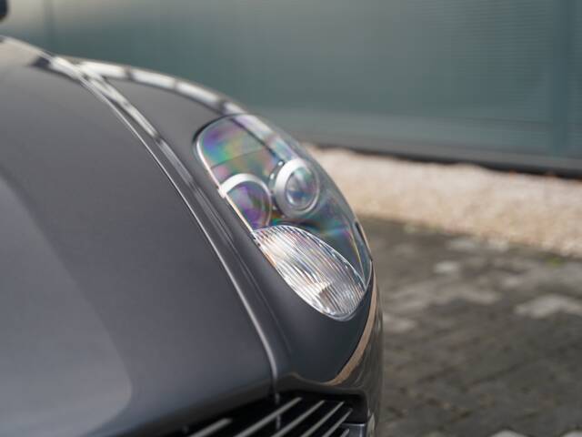 Aston Martin DB 9