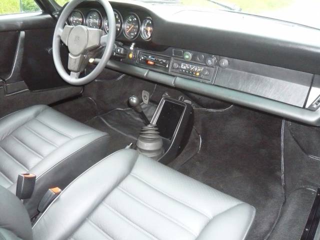 Porsche 911 Carrera 2.7