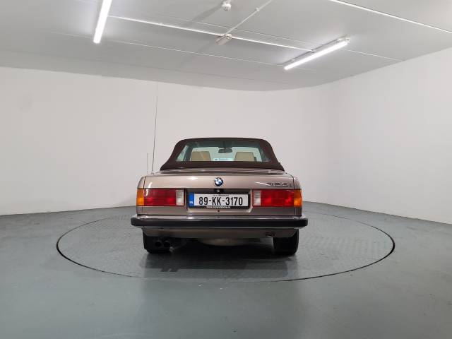 BMW 325i