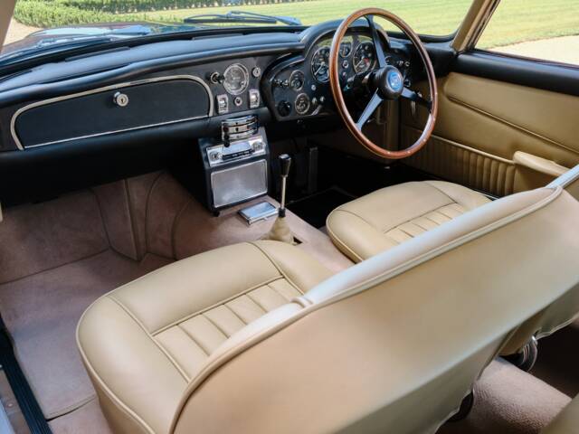 Aston Martin DB 5