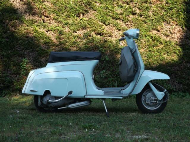 Innocenti Lambretta J50