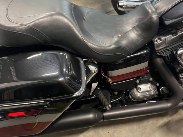 Harley-Davidson FLD Dyna Switchback