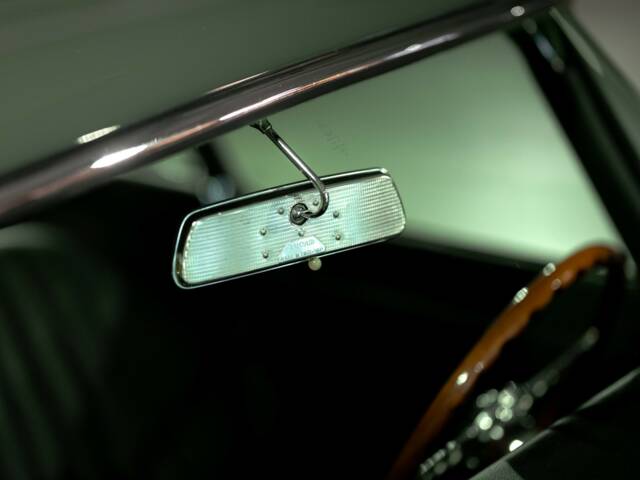Jaguar E-Type 4.2