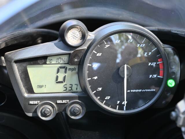 Yamaha YZF-R1
