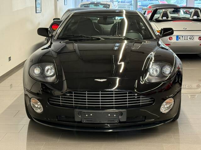 Aston Martin V12 Vanquish S Ultimate Edition
