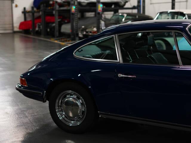 Porsche 911 2.4 T