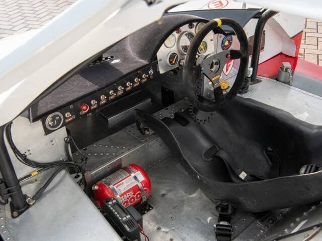 Lola T711