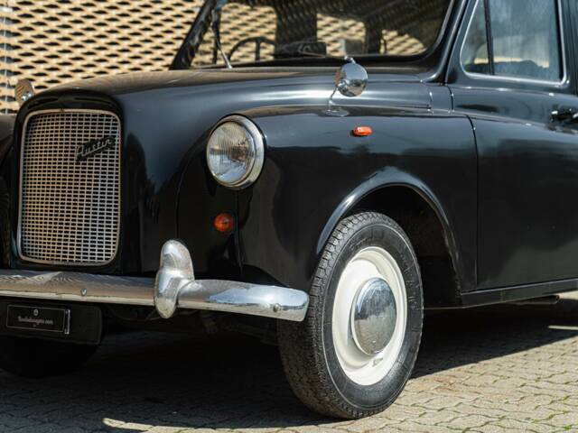 Austin FX 4 D London Taxi