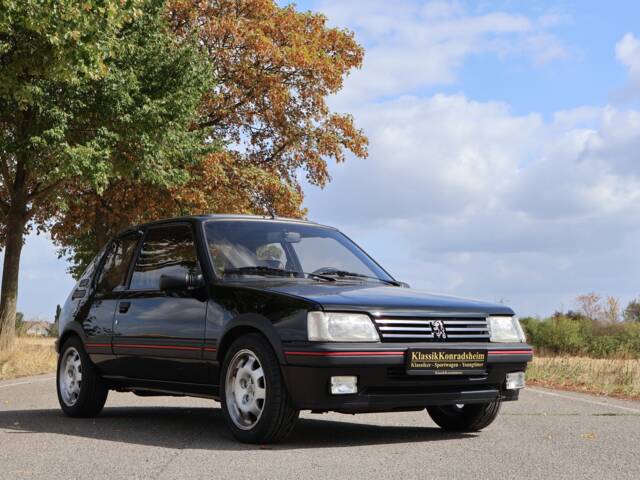 Peugeot 205 GTi 1.9