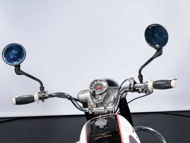Moto Guzzi V 7