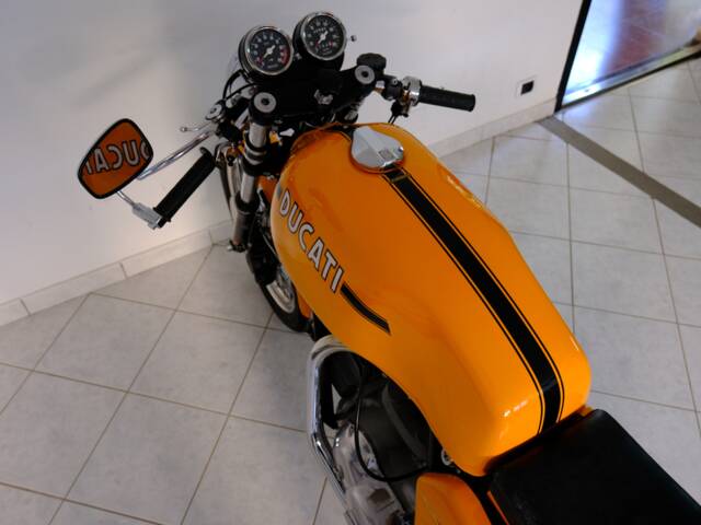 Ducati 750 Sport