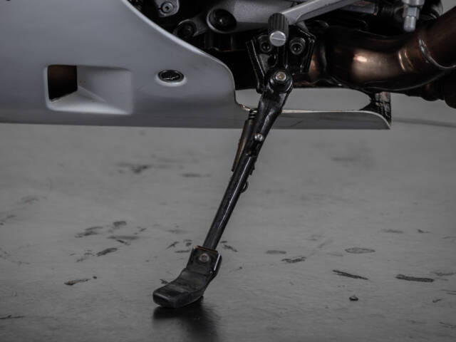 Honda VFR 750R RC 30