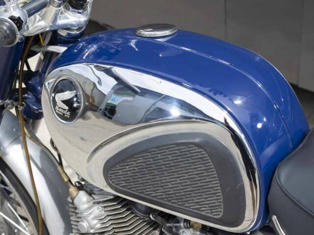 Honda CB 72
