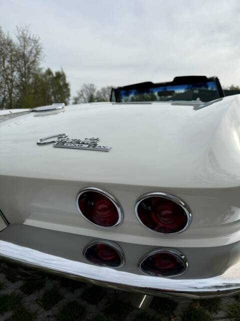 Chevrolet Corvette Sting Ray Convertible