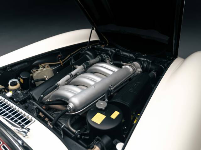 Mercedes-Benz 300 SL Roadster