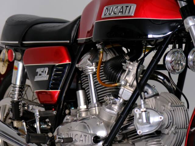 Ducati 750 GT